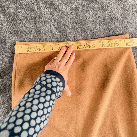 J. Crew Women’s Wool Blend Pencil Skirt Camel Tan Lined Size 6 Style 48575 - Picture 6 of 7